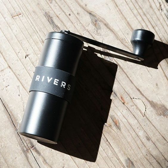 COFFEE GRINDER GRIT<bR>コーヒーグラインダー グリット<bR>手挽きミル（ブラック）<br>コーヒー豆20g オマケ付き♪