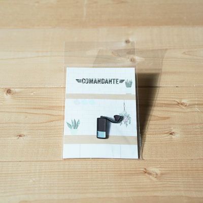 COMANDANTE pin<br>コマンダンテ エナメルピンバッジ<br>Department of Brewology コラボ<br>クロネコゆうパケットでお届け